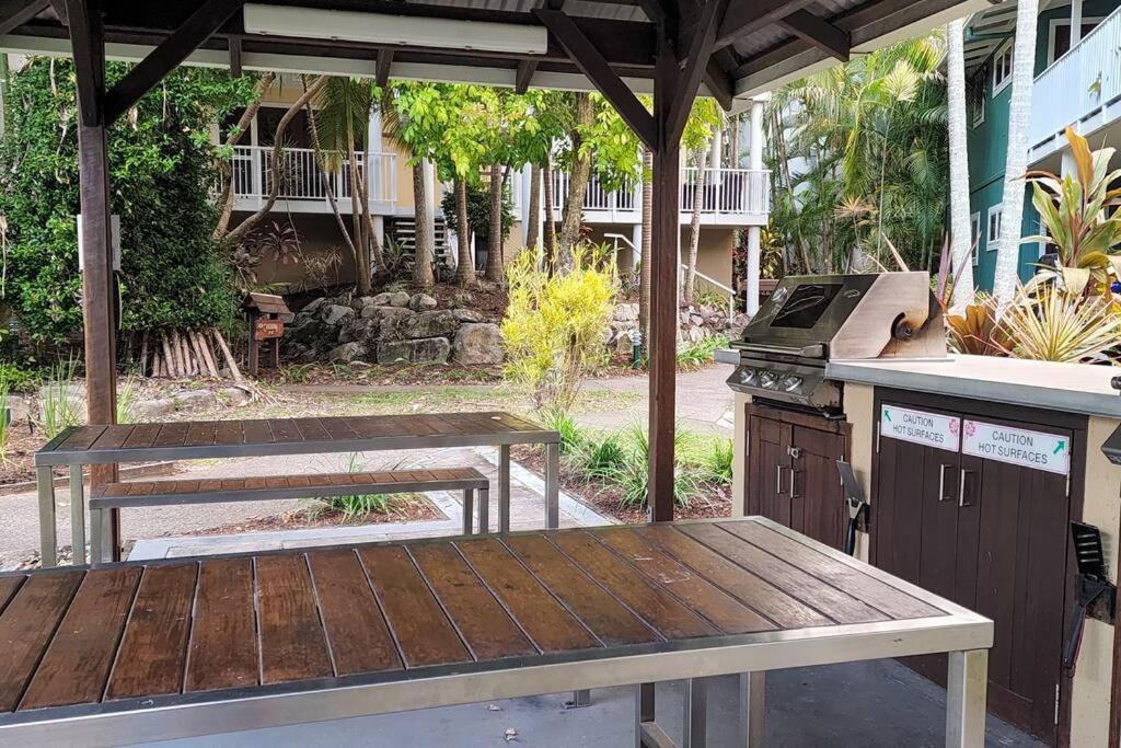 Luxury Top Floor Sunset Villa Noosaville Luaran gambar