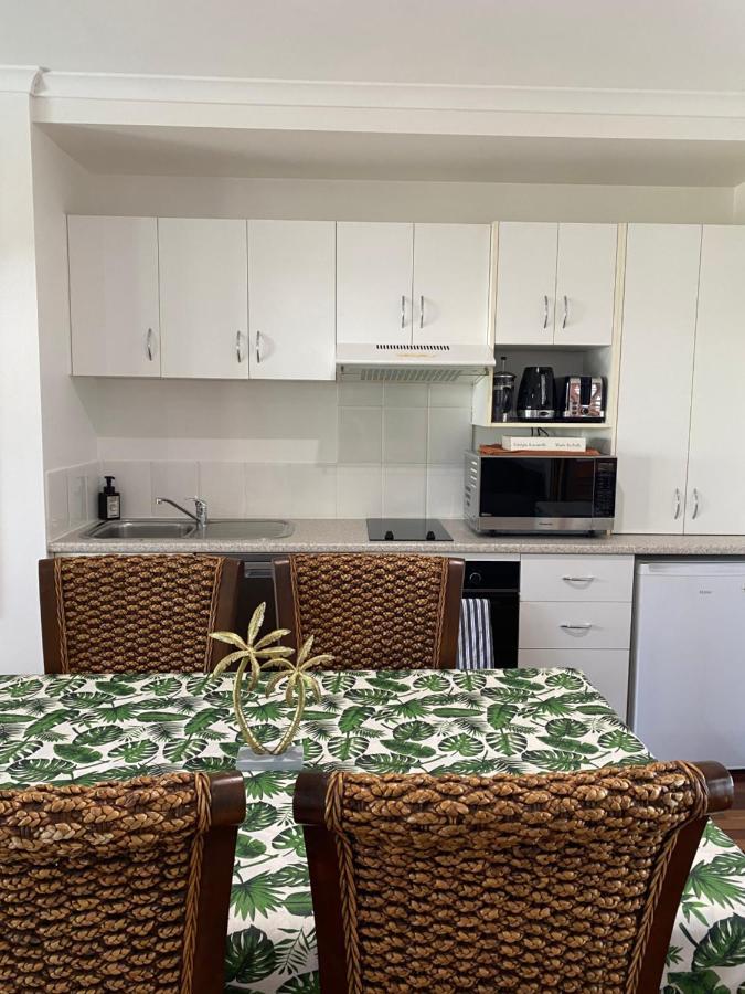 Luxury Top Floor Sunset Villa Noosaville Luaran gambar